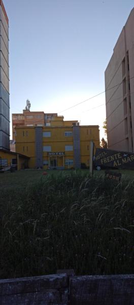 HOTEL FRENTE al MAR